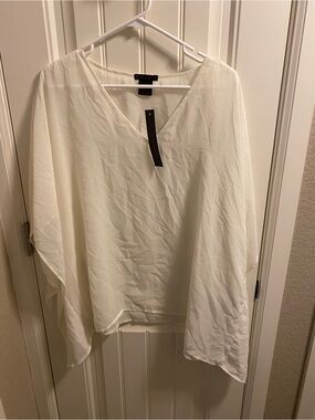 NWT Glamour & Co XL Blouse Chiffon V-neck Poncho Style Sheer White Top Shirt